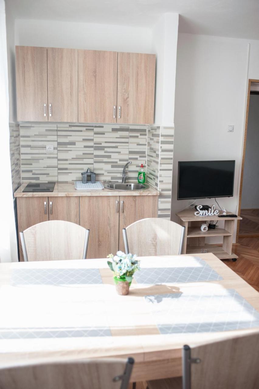 Apartman Nikola Apartamento Trebinje Exterior foto